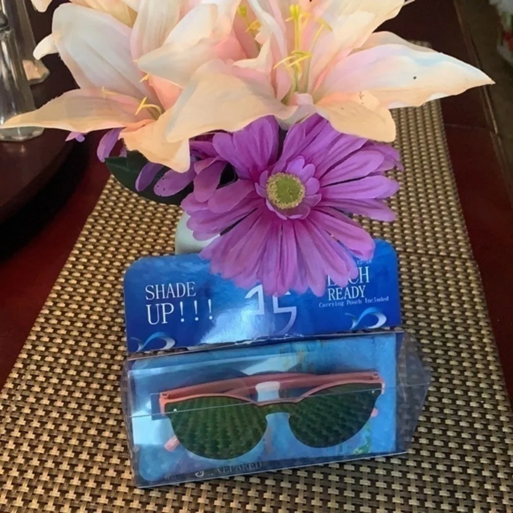 BEACH READY SHADE UP SUNGLASSES